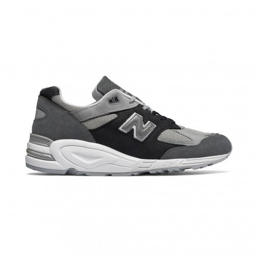 NEW BALANCE M990XG2 GREY MADE IN USA